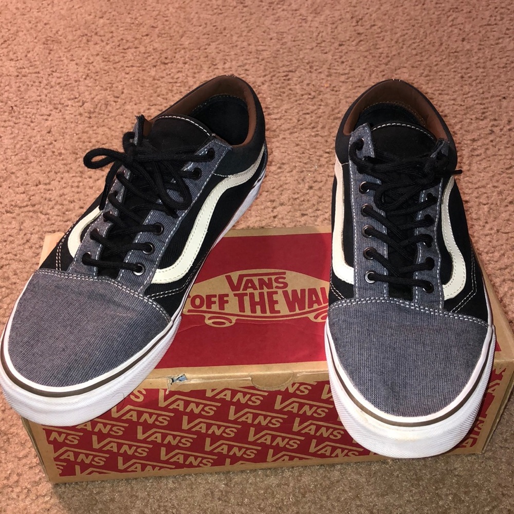 Old Skool style Vans